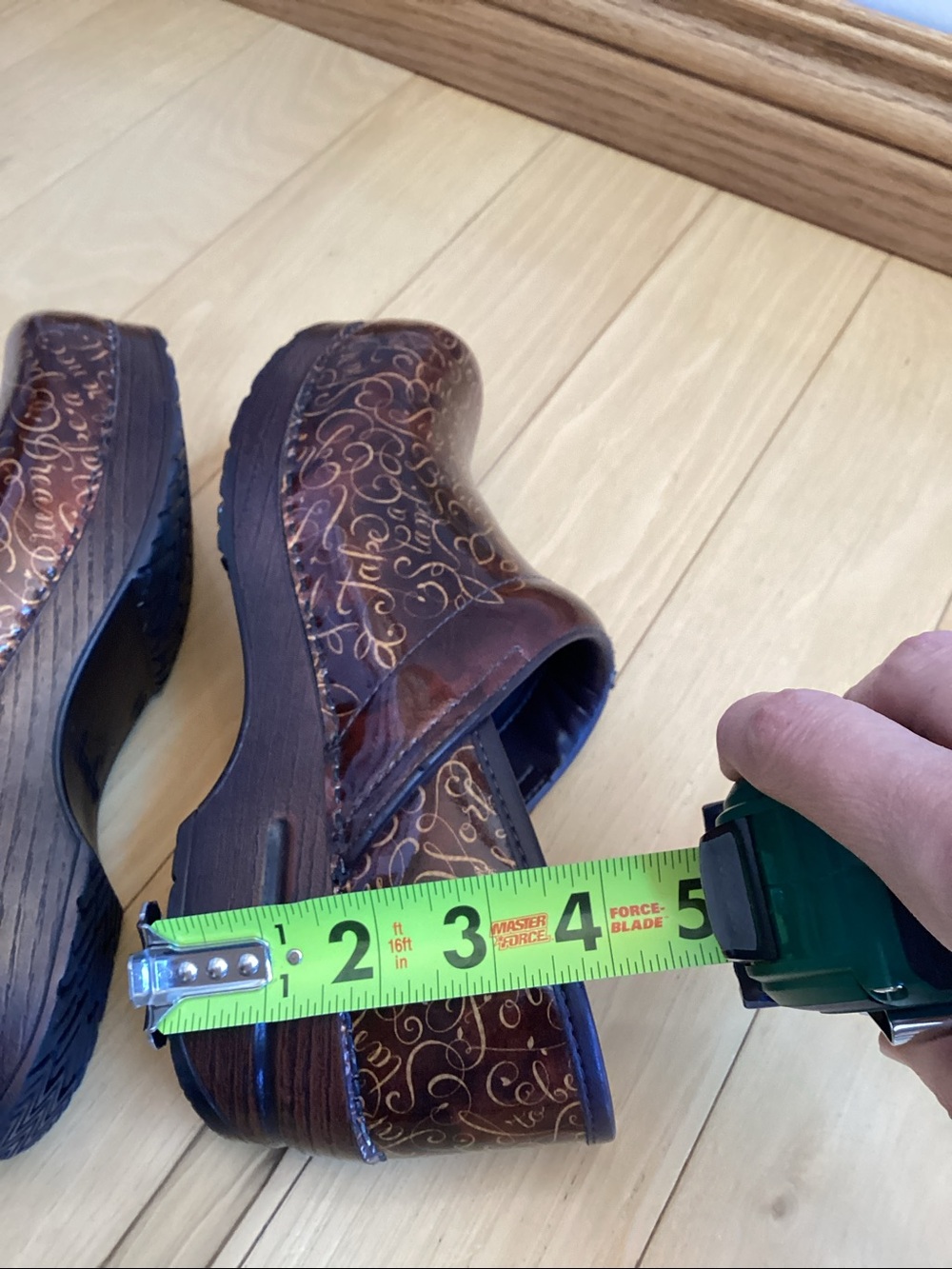 Dansko 20th Anniversary limited edition inspirational quote professional clogs - Picture 9 of 16